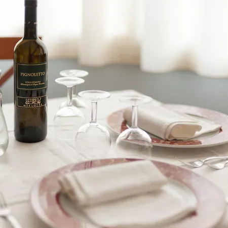 Regina E Ristorante プンタ・マリーナ