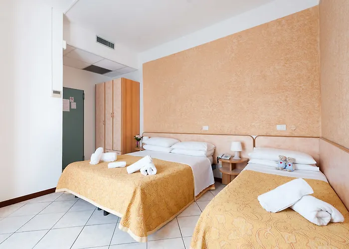 Regina E Ristorante Hotell Punta Marina