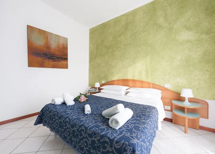 Regina E Ristorante Hotell 3*