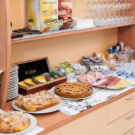 Regina E Ristorante Szálloda