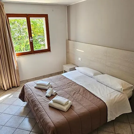 Regina E Ristorante Punta Marina