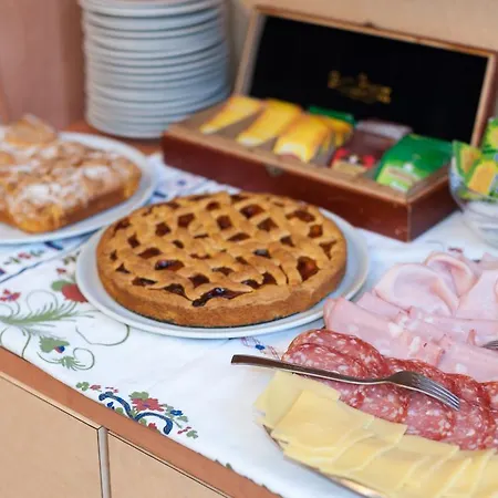 Hotel Regina E Ristorante Punta Marina