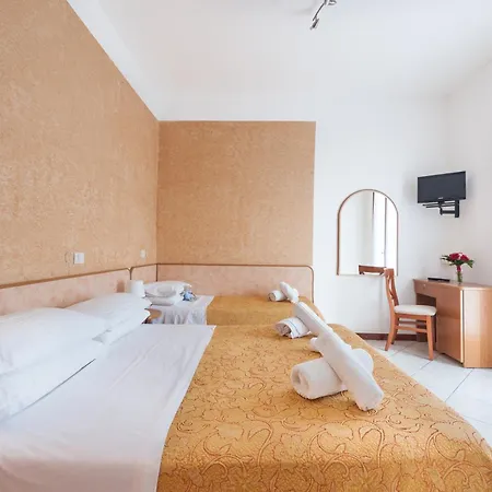 Regina E Ristorante Hotel 3*