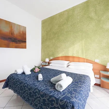 Regina E Ristorante Szálloda 3*