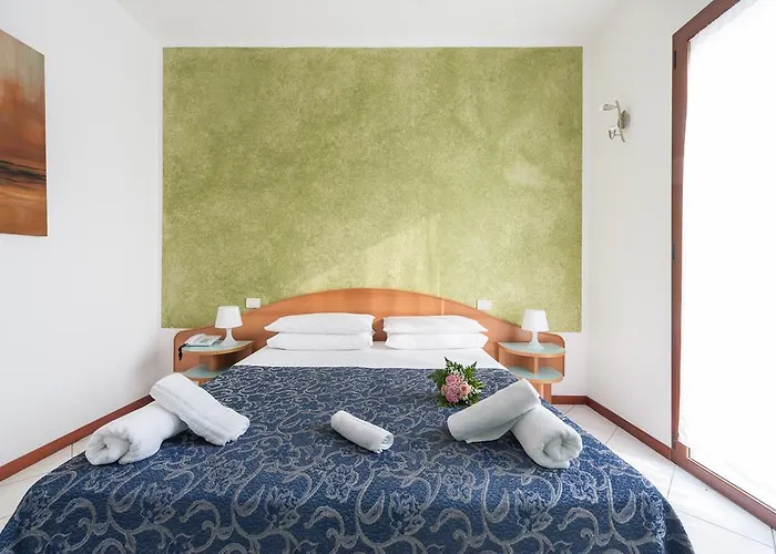 Regina E Ristorante Punta Marina